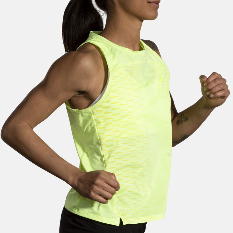 Picture of BROOKS Sprint Free Tank 2.0 Γυναικείο Αμάνικο Τρεξίματος 707 Lt Lime/Interval Gradient